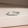 Anillo apilable de plata de ley S925 para TikTok Live con incrustación de diamantes de semicírculo, 2 mm, 13 diamantes pequeños en fila