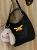 Bolso Pequeño de Mano para Mujer 2025 Invierno Nuevo Bolso de Hombro de Aspecto Elegante Retro para el Trabajo y los Viajes Diarios Bolso Cruzado Tipo Cubo