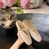 Novo Modelo de Sapatos de Festa Benze~ Bico Redondo, Aumento Interno de Altura, Tira Única, Boca Rasa, Mula Peep-Toe Meia-Pantufa para Uso no Verão