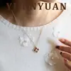 Original Elegante y Exquisito Colgante Pequeño de Esmalte Rojo Trébol de Cuatro Hojas, Cadena Clavicular de Lujo Ligero de Nicho de Gama Alta para Mujeres