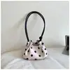 Shuai Mijia 2026 Verano Nuevo Nicho Lunares Bolso de Cubo de Mano Bolso Cruzado Elegante para el Trabajo Bolso de Hombro Único Debajo del Brazo