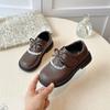 Sapatos de Couro Pequenos para Meninas 2025 Primavera & Outono Novos Sapatos de Feijão de Solado Macio para Crianças Sapatos de Princesa com Laço Sapatilhas para Menininhas