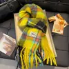 Colección de Bufandas de Mohair de Color Sólido de Otoño e Invierno, Bufandas Atmosféricas Estilo Coreano, Bufandas Chal Ampliadas y Engrosadas al por Mayor