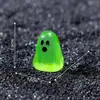 Adornos de Halloween de fantasmas pequeños lindos y coloridos que brillan en la oscuridad, los más vendidos transfronterizos, perfectos para paisajismo y accesorios de decoración DIY