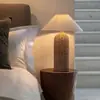 Lámpara de mesa de noche estilo wabi-sabi, arte de ratán estilo americano vintage, decoración para casa de huéspedes, iluminación ambiental para estudio y dormitorio