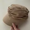 26 Otoño Invierno Gamuza Terciopelo Plisado Sombrero de Montar Estilo Coreano Color Sólido Simple Adelgazante Facial Parte Superior Plana Gorra de Béisbol Moda Gorra de Boina