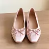 Zapatos de Ballet Pleateados de Satén Rosa con Aumento Oculto de Altura para Mujer, Modelo 2026, Puntiagudos, Estilo Dulce, Bailarinas Planas con Lazo para el Trabajo, Zapatos de Mujer