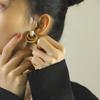 Brincos irregulares INS europeus e americanos da moda com fivela de anel duplo de gota de óleo, brincos simples de aço titânio 18k de alta qualidade para mulheres