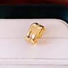 Anillo plisado liso de circón bañado en oro real de 18k, anillo simple estilo commuter para el dedo índice, joyería de lujo ligero de alta gama para mujer