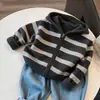 Cardigan Casaco Suéter com Capuz e Zíper Unissex Infantil Outono Inverno Listrado Color Block Tricô Bebê Versátil Top