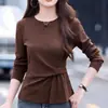 Camisa base de veludo canelado para mulheres, peça de outono de manga longa, T-shirt modeladora e versátil, top irregular estiloso que afina a cintura