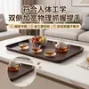 Uau, uma bandeja retangular com padrão de ondas d'água, feita de material PP, perfeita para uso doméstico, servindo como uma mesinha lateral na sala de estar, um prato para frutas e doces, ou uma bandeja para chá e lanches para a mesa de jantar da família.