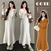 Vestido de maternidad estilo coreano otoño/invierno 2026, cuello en V, diseño largo y moderno, bajo de cola de pez, bata de maternidad larga