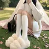 Meias 3/4 Cinza, Brancas e Pretas Folgadas para Mulheres, Estilo Fino para Primavera e Verão, Listradas Verticais Estilo Passarela, Meias Lisas de Cano Médio, Versáteis de Alta Qualidade