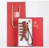 Peine de Masaje Perforado de Sándalo Dorado Delfín Transfronterizo, Caja de Regalo Set de Peine de Sándalo Dragón y Fénix para Meridianos, Peine de Masaje de Regalo, Caballito de Mar