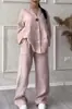 Sitio Web Independiente Transfronterizo Europeo y Americano Experto en Moda Verano 2026 Cuello en V Manga Larga Pantalón Largo Multicolor Algodón y Lino Conjunto para Mujer