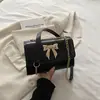Bolso de Moda para Mujer Estilo Coreano con Diseño Único, Versátil y Moderno, Alto Valor Estético, Bolso de Hombro, Bolso Cruzado de Moda con Lazo