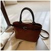 Bolso vintage esmerilado de gran capacidad para mujer, nuevo bolso de hombro, elegante maletín portátil para trabajo, otoño e invierno 2024