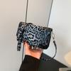 Design de Nicho Moda Retro Versátil Bolsa Pequena para Mulheres Verão 2026 Nova Tendência Texturizada Bolsa de Ombro/Axila para Mulheres