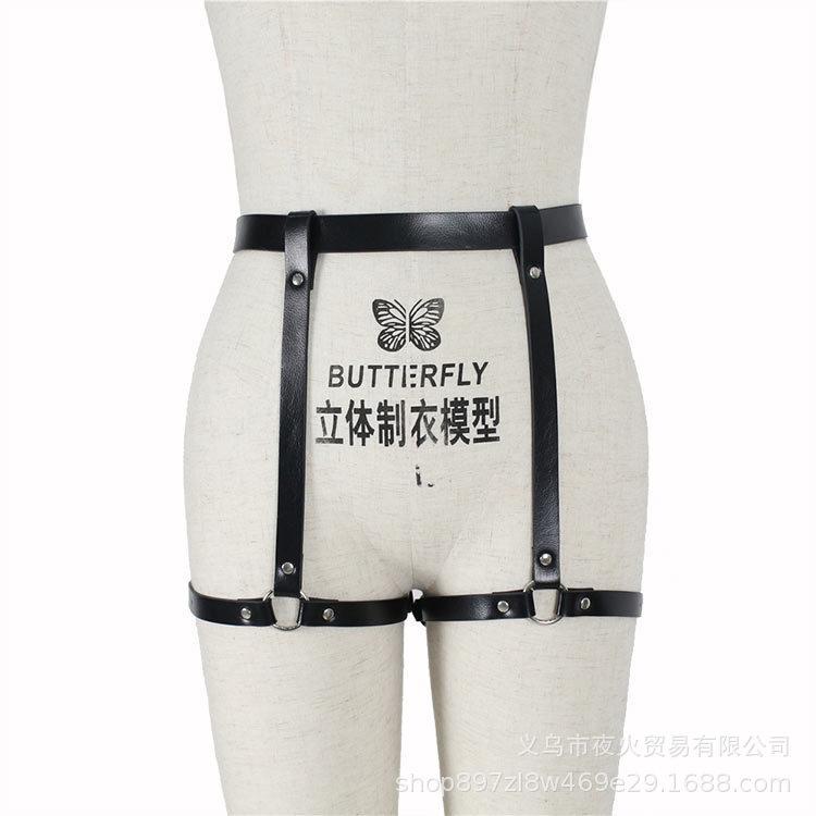 皮革衣服 411