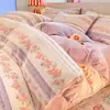 Juego de ropa de cama de cuatro piezas de terciopelo de leche, con una funda de edredón gruesa de forro polar coral de doble cara y un juego de sábanas de franela, perfecto para el invierno