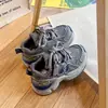Sapatos Infantis para Meninas Meninos Tênis Esportivo de Malha 2026 Nova Coleção Primavera e Outono Estilo Pai Sapatos Infantis Tênis de Corrida para Crianças Maiores