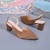 Sandalias de tacón alto con punta de strass para talla grande, nuevo estilo verano 2026, tacón grueso, sandalias cerradas transfronterizas europeas y americanas profesionales para mujer