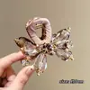 Pinza para el Cabello Pequeña de Diamantes Brillantes para Mujer 2026 Modelo Nuevo Pinza de Tiburón de Gama Alta para la Parte Posterior de la Cabeza Peinado Semirecogido Pinza Elegante para el Cabello