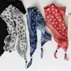 Pañuelo de Seda Retro Versátil Estilo Hong Kong, Pañuelo Triangular de Moda, Accesorios de Alta Gama, Elegantes y Elegantes, Pañuelo Delgado para el Cuello, Multiusos