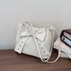 Bolsa de Praia Grande Capacidade Verão Popular Tecida em Palha com Rebites Estilo Coreano Moda Personalidade Ombro Único de Mão