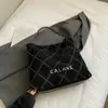 Bolso Tote Grande Versátil Nuevo, Elegante y de Moda para Mujer, Diseño de Nicho Popular, Bolso de Hombro con Cadena para Viajar