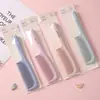Peine de Casa Macaron para el Cabello de Dientes Finos Duradero y Conveniente Peine para Estudiantes de Peluquería Dibujos Animados Cabello Largo Peine Antiestático Alisador de Cabello
