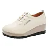 Zapatos de Cuero con Suela Gruesa para Mujer, Zapatos de Mamá, Zapatos de Plataforma Versátiles para Adelgazar de Venta Caliente Otoño e Invierno 2025, Zapatos Individuales Ligeros con Suela Suave que Aumentan la Altura