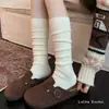Sapatos, meias de algodão para panturrilha feminina, meias de lã grossas e quentes para outono e inverno, meias longas listradas com gola V estilo coreano em off-white