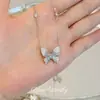 Colar de Borboleta Cristal de Gelo Azul Estilo Francês com Tassel de Pérola Degradê Corrente de Clavícula de Verão para Meninas Quentes Corrente de Pescoço Exquisita