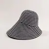 Chapéu de Sol de Verão Feminino Simples com Top Aberto, Listrado em Preto e Branco para Ciclismo com Proteção Solar, Viseira Dobrável, Tendência