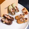 Sapatos Mary Jane femininos estilo Birkenstock, bico fino, retrô, nova coleção outono 2026, mocassins estilo francês, sapatos baixos de couro