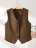 Chaqueta Chaleco Corto sin Mangas Color Café para Mujer Otoño e Invierno 2026 Nuevo Estilo Old Money Chaleco Sencillo Versátil 7828