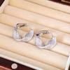 [Productos de cobre] Pendientes con diseño de anillo trenzado, personalidad, hebilla de oreja, nudo, temperamento europeo y americano, torcidos, combinables con todo.