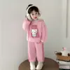Conjunto de Invierno para Niñas 2025 Nuevo Elegante y a la Moda Forrado de Polar Infantil Otoño e Invierno Engrosado Informal Deportivo