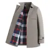 2026 Primavera e Outono Masculino Comprimento Médio de Botão Único Casual de Negócios Não Amassa Gola de Terno Casaco Trench Coat Fino Jaqueta Masculina