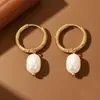 Estilo Popular Europeu e Americano Brincos de Aço Inoxidável de Alta Qualidade em Ouro 18K com Design Único e Joia Argola de Pérola