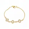 Pulsera geométrica de flor hueca con circonita, simple y ultrabrillante, sensación de lujo ligero y alta gama, joyería de mano de nicho de moda y exquisita para mujer