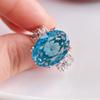 Anillo de gema de partícula grande anillo de topacio artificial moda nicho de personalidad exagerada