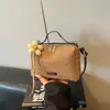 Yuezhi 2026 Verão Nova Bolsa Feminina Casual Estilo Coreano Versátil de Alta Qualidade Grande Capacidade para o Dia a Dia Bolsa de Ombro Bolsa Tote