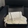 2026 Verano Nuevo Estilo Pequeño Aroma Bolso Acolchado con Cadena Bolso de Mano de Lujo Ligero de Nicho Bolso de Hombro al por Mayor Bolso para Mujer