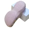 Calçados Nuvem Clogs para Mulheres, Novo Modelo de Verão, Antiderrapantes, Chinelos com Solado Macio, Sandálias de Praia com Solado Grosso, Sandálias Femininas que Aumentam a Altura