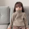 [em estoque outono e inverno nova meia gola alta versão coreana de meninos e meninas camisola do bebê cor sólida estilo estrangeiro all-match camisola para se aquecer