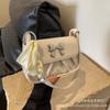 Bolsa de Mão Pequena Tendência e Estilosa para Mulheres 2026 Novo Modelo Popular de Celebridade da Internet Bolsa de Ombro Elegante Pequena Quadrada Transversal