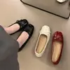 Sapatos Mary Jane quadrados estilo Chanel com temperamento para mulheres 2026 Primavera e Outono nova moda versátil laço boca rasa sapatos para o dia a dia